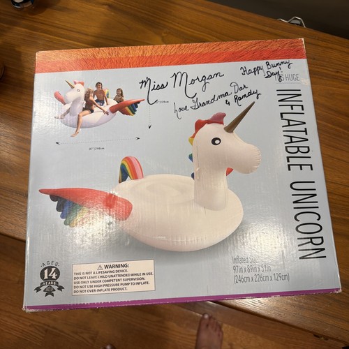 Giant inflatable unicorn pool - giant,
